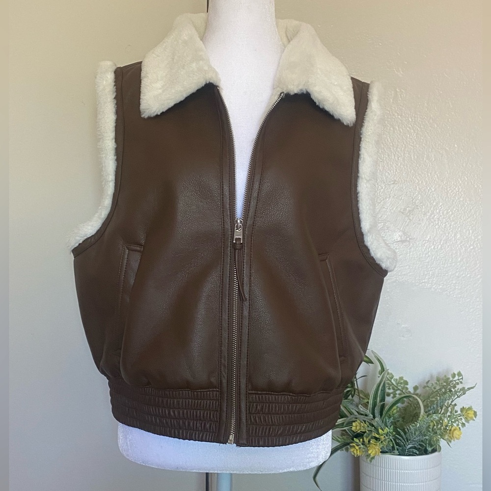 Marc New York Cream Shearling Vest women‎ size medium